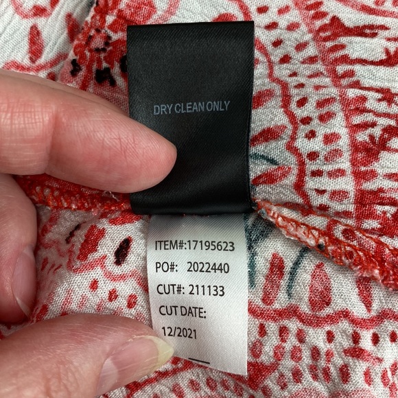 Torrid Red Floral Crochet Lace Up Neck Flowy Sleeveless Blouse - Picture 14 of 14